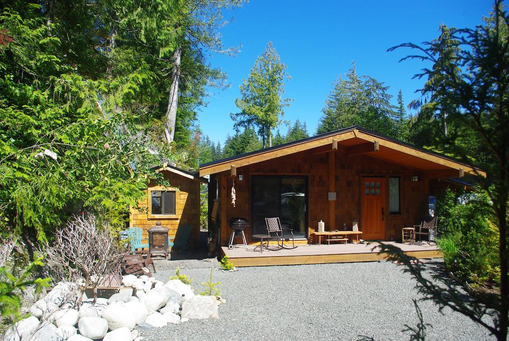 Wild Coast Chalets Port Renfrew Habitación foto